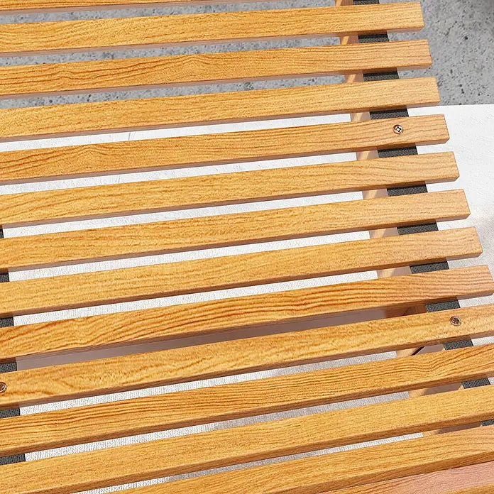 Outsunny Garten-Schaukelstuhl - 1 Stk., Tannenholz, Kiefernholz, Braun, B x T x H: 60 x 130 x 60 cm - Helle Holzlatten mit sichtbarer Maserung, mit Schrauben und dunklen Stoffbändern für Matratzenauflage.