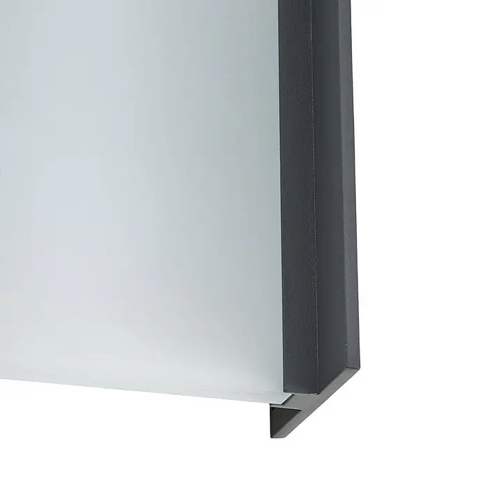Lindby Außenwandleuchte Selqa - schwarz, weiß / opal, IP65 - Dunkelgraue, strukturierte Metall-Leuchte mit weißer, mattierter Platte.