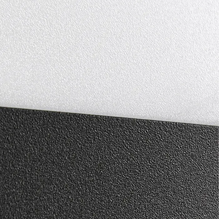 Prios Außenwandleuchte Teekon - schwarz, weiß / opal, IP44 - Texturierte weiße und schwarze Materialmuster, die eine fein körnige Oberfläche zeigen.