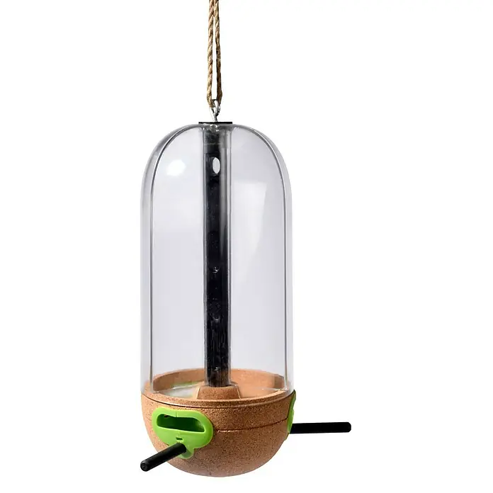 Dobar Futterspender Pickbar - Kunststoff, 3 Futterkammern - Elegante Vogeltränke mit transparentem Behälter, Korkbasis und grünen Details, ideal für stilvolle Gartenliebhaber.