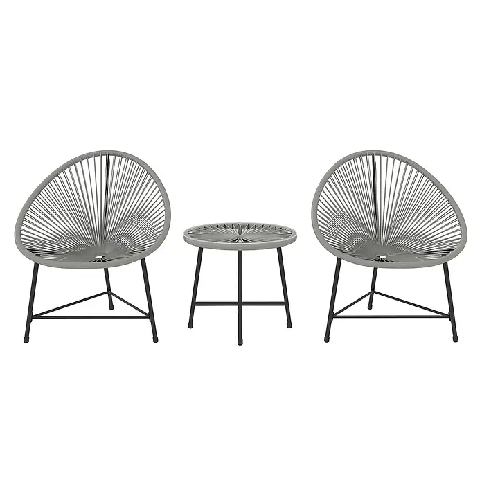 Outsunny Loungemöbel-Set - PE-Rattan, Grau - Graues 3-teiliges Acapulco-Gartenmöbelset mit zwei geflochtenen Stühlen und einem runden geflochtenen Tisch, alle mit schwarzen Metallgestellen.