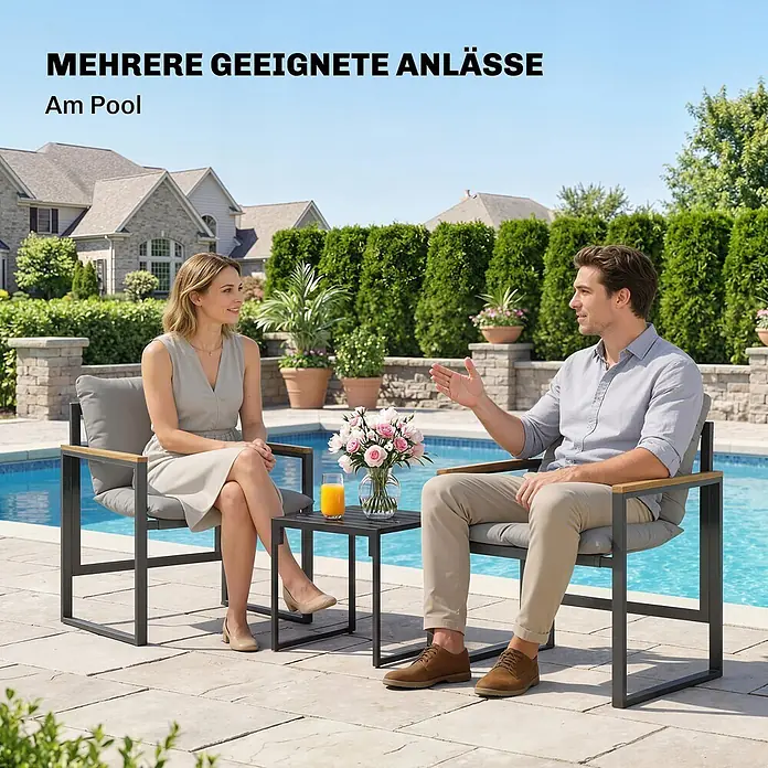 Outsunny Loungemöbel-Set - Grau - Zwei schwarze Metall-Gartenstühle mit grauen Kissen und Holzarmlehnen, um einen kleinen passenden Tisch am Pool, mit Personen darauf sitzend.