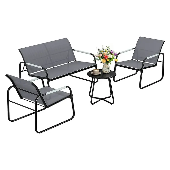 Outsunny Loungemöbel-Set - Verzinkter Stahl, Netzstoff, Grau - Grau-schwarzes 4-teiliges Terrassenmöbelset: eine Zweiersitzbank, zwei Einzelsessel mit Netzstoff und ein runder schwarzer Couchtisch mit Blumen und Tasse.