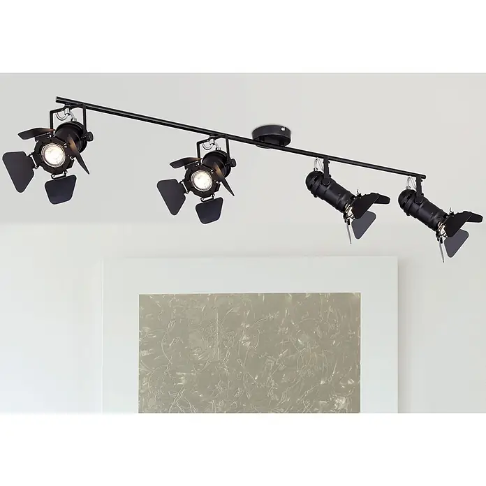 Globo Deckenstrahler Egon - 50 W, L x B x H: 1.250 x 180 x 265 mm, GU10 - Schwarzes Schienensystem mit vier verstellbaren Strahlern, jeder mit Flügeln und beleuchteter Birne.