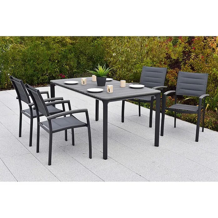 Merxx Gartentisch-Set Pisa - Gesamtumfang: 5 -tlg., Aluminium/Textil, Stapelbar - Dunkelgraue Outdoor-Essgruppe mit Lattenrosttisch und sechs Stühlen auf einer Terrasse.