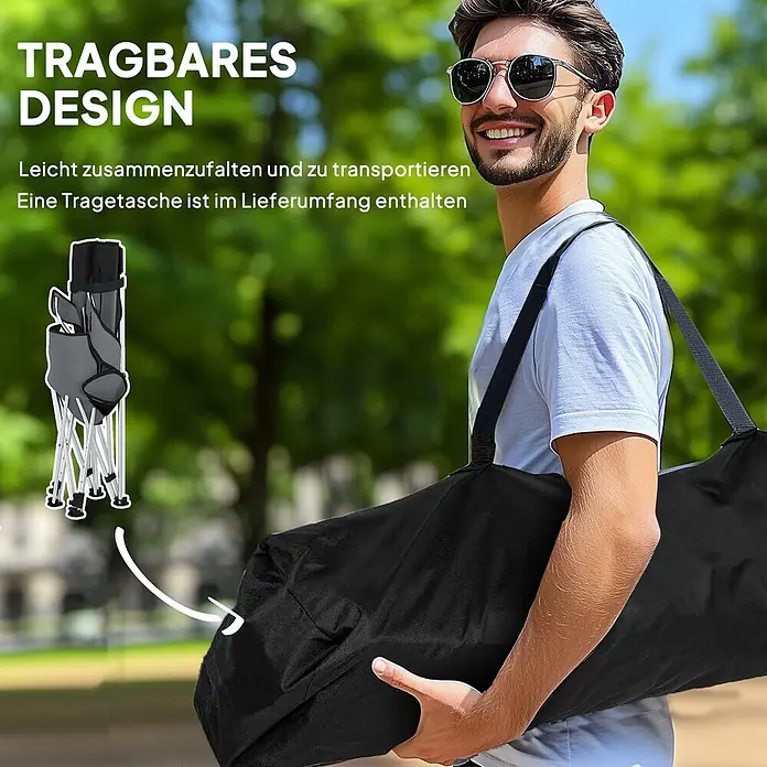 Outsunny Campingstuhl - Oxford-Gewebe, Grau - Mann trägt eine schwarze Tasche für einen grauen Klappstuhl über der Schulter, was die Tragbarkeit betont.
