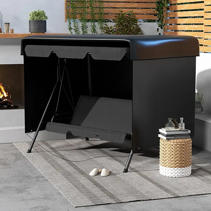 Outsunny Hollywoodschaukel-Schutzhülle - L x B x H: 215 x 155 x 150 cm, Polyethylen, 100 g/m², Schwarz - Schwarzes Outdoor-Schaukelbett mit Überdachung auf einem Terrassenteppich.