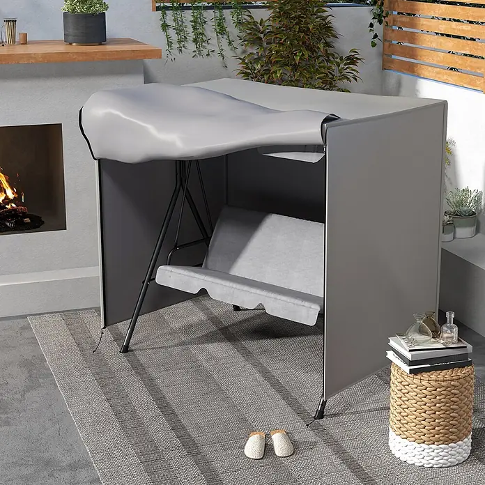 Outsunny Hollywoodschaukel-Schutzhülle - 420D Oxford Gewebe, 1.387 g/m², Hellgrau - Graue Outdoor-Hollywoodschaukel-Abdeckung, die eine Schaukelbank auf einer Terrasse vollständig umschließt.