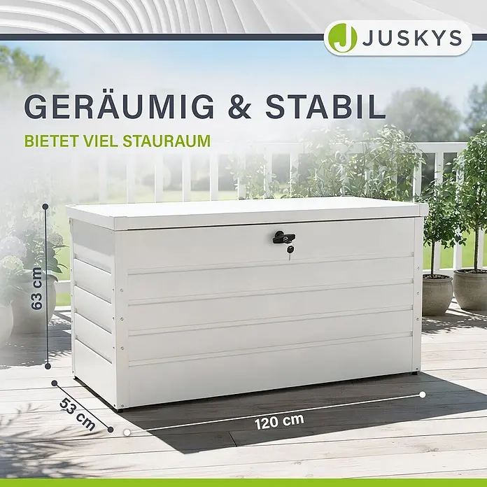 Juskys Garten-Aufbewahrungsbox Limani - L x B x H: 53 x 120 x 63 cm, weiß, Metall - Geräumige weiße Outdoor-Aufbewahrungsbox mit Maßen 120x53x63 cm auf einer Holzterrasse.