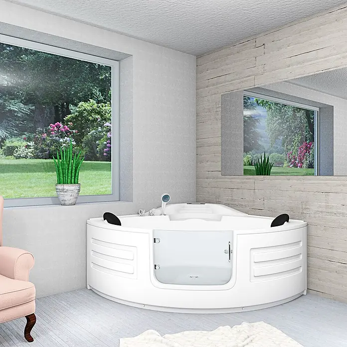AcquaVapore Badewanne Fertigdusche S70-EH - 150 x 150 cm, Acryl, Weiß - Weiße Eck-Badewanne mit Einstiegstür aus Glas, installiert in einem hellen Badezimmer mit Gartenblick.