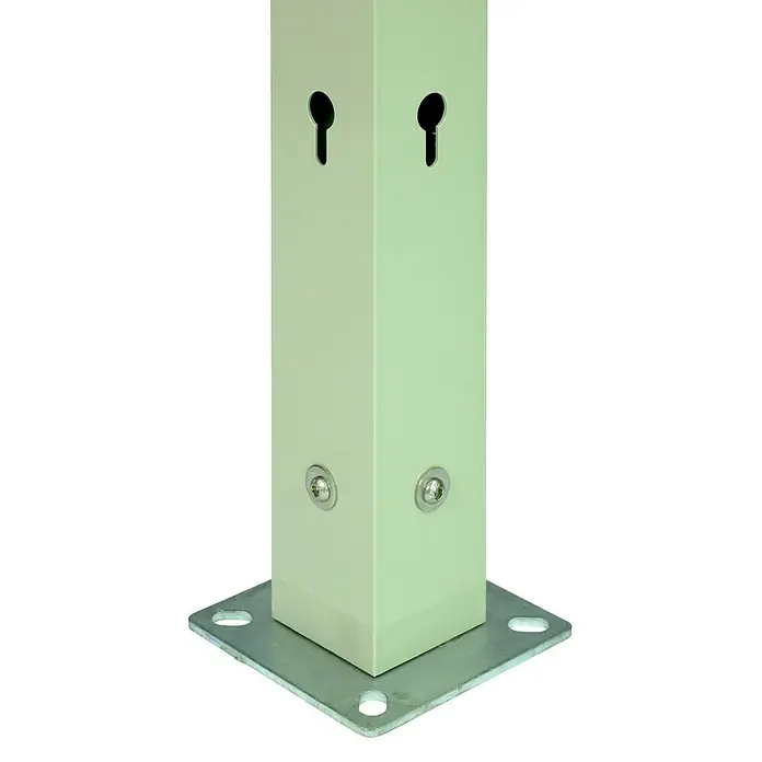 Videx Garden Pfosten - 6 x 6 x 160 cm, Passend für: Videx Garden Sichtschutzelemente Malmö, Stockholm & Öland Höhe 150 cm, Beige - Detailansicht eines Metallpfostens mit quadratischer Basis und Befestigungslöchern, ideal für strukturelle Anwendungen und Konstruktionen.