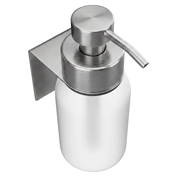 Camargue Antwerpen Seifenspender - Edelstahl, Edelstahl, Für die Wand - Wandmontierter Seifenspender mit gebürsteter Edelstahlpumpe und -halterung sowie einer weißen Flasche.