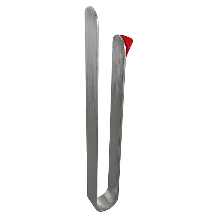 Camargue Antwerpen Handtuchhalter - Edelstahl, Matt, B x L: 40 x 4,6 cm - Silberner U-förmiger Clip aus gebürstetem Metall mit roter Greifspitze.