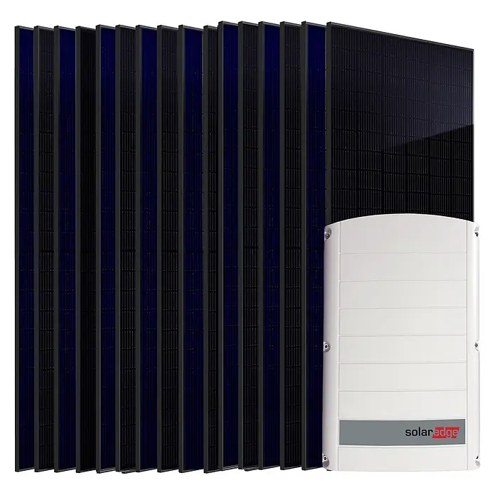 Sunniva Photovoltaik-Anlage Solaranlage 8 kW - L x B x H: 1.910 x 1.134 x 30 mm - Sortiment blauer und schwarzer Solarmodule mit einem weißen SolarEdge Wechselrichter, bereit zur Installation.