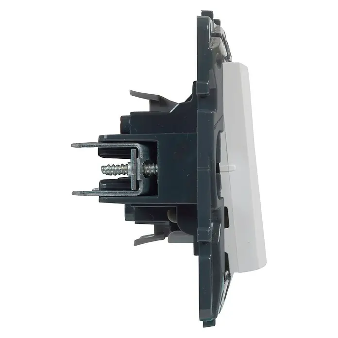 Legrand Niloé Step Conmutador doble - Blanco, Instalar, Plástico - Primer plano de un interruptor de luz que muestra los detalles mecánicos y la construcción del interruptor.