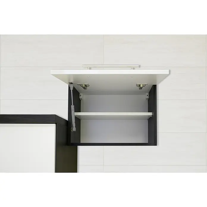 Respekta Premium Küchenzeile RP240EWCBO - Breite: 240 cm, Weiß, Mit Elektrogeräten - Ein offener Hängeschrank mit einer weißen Tür und einem Regal, ideal für die Küchen- oder Badezimmeraufbewahrung. Die Front ist mit einem Griff versehen.