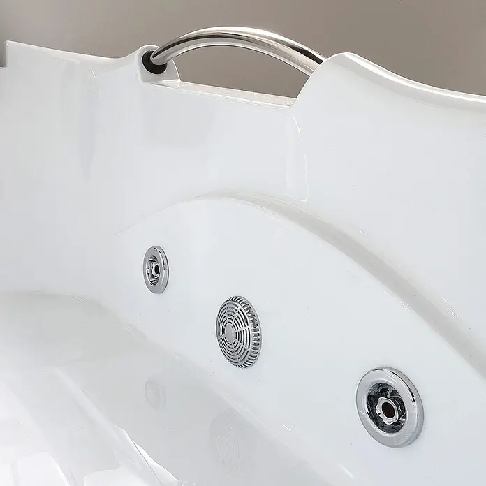 Kiamami Valentina Badewanne - 1.700 x 780 cm, ABS-Kunststoff und Acryl, Weiß - Weißer Badewanneninnenraum mit Chrom-Haltegriff und Hydromassagedüsen.