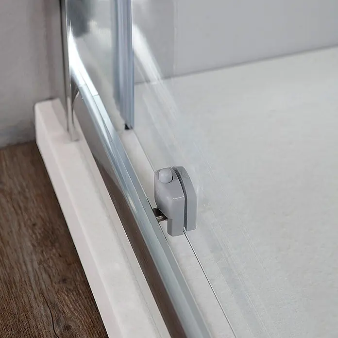 Kiamami Valentina Nischendusche - 50 x 1.850 cm, Transparent, 6 mm - Grauer Kunststoffanschlag und Bodendichtung für eine klare Glas-Duschtür, am unteren Rand installiert.