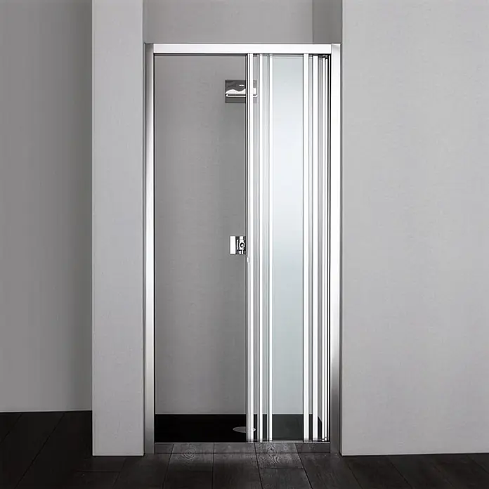 Kiamami Valentina Nischendusche - 50 x 1.850 cm, Transparent, 5 mm - Silber gerahmte Duschkabine mit Klarglas und Falttür mit Milchglasstreifen.
