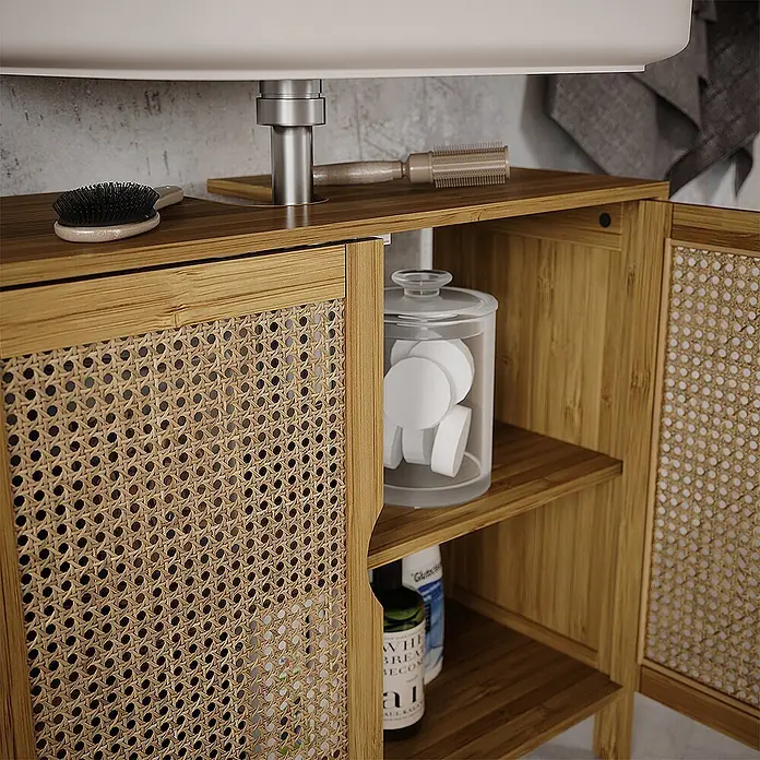 Vicco Badmöbel-Set - Bambus, Matt - Badezimmerschrank aus Bambus mit Korbtüren unter einem Waschbecken, zeigt Innenstauraum.