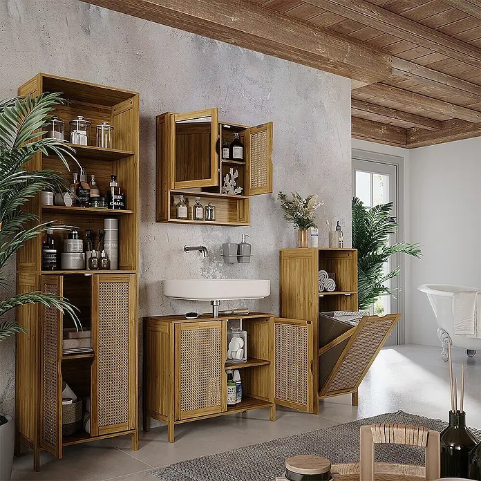 Vicco Badmöbel-Set - Bambus, Matt - Helles Badezimmermöbel-Set aus Holz und Rattan mit verschiedenen Schränken und einem Wäschekorb, in einem modernen Bad.