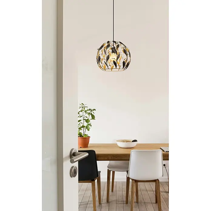 Globo Pendelleuchte Mika - Pendellänge: 1.500 mm, 40 W, E27 - Kugelförmige Pendelleuchte aus gold-dunklem Blättermetall und Kristallen, über modernem Esstisch.