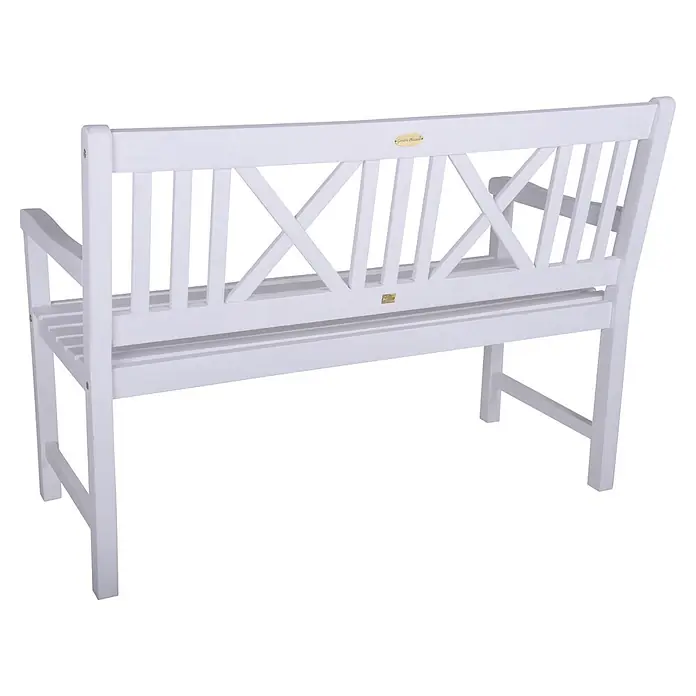 Garden Pleasure Gartenbank Malmö - B x T x H: 120 x 59 x 89 cm, Eukalyptus, Weiß, Max. Personenzahl: 2 Stk. - Weiße Holzgartenbank mit X-Rückenlehne und Armlehnen, von hinten gesehen.