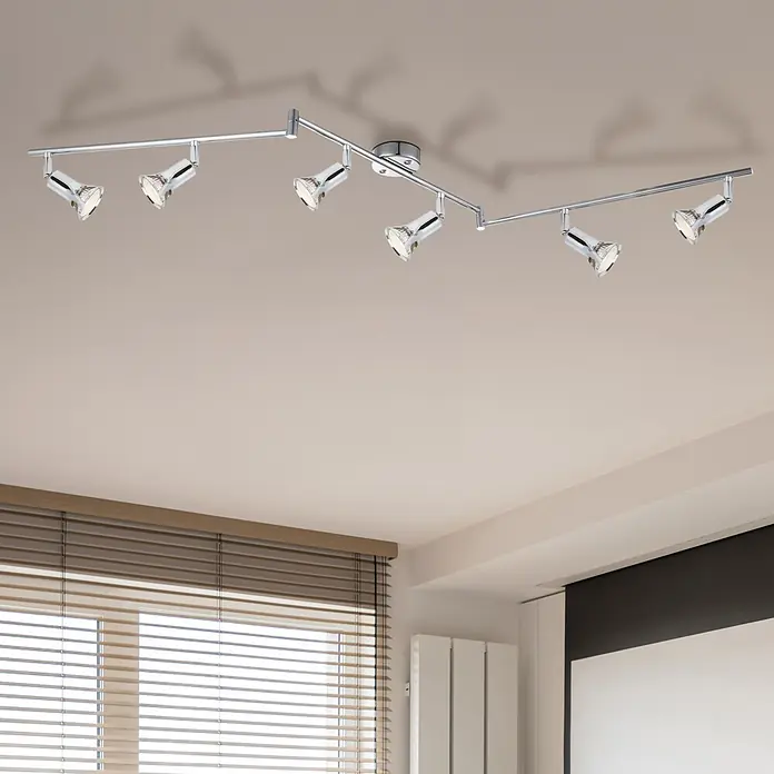 Globo LED-Deckenstrahler Dante - 1.450 x 85 x 175 mm - Chrom-Schienenstrahler mit mehreren verstellbaren Spots an der Decke montiert.