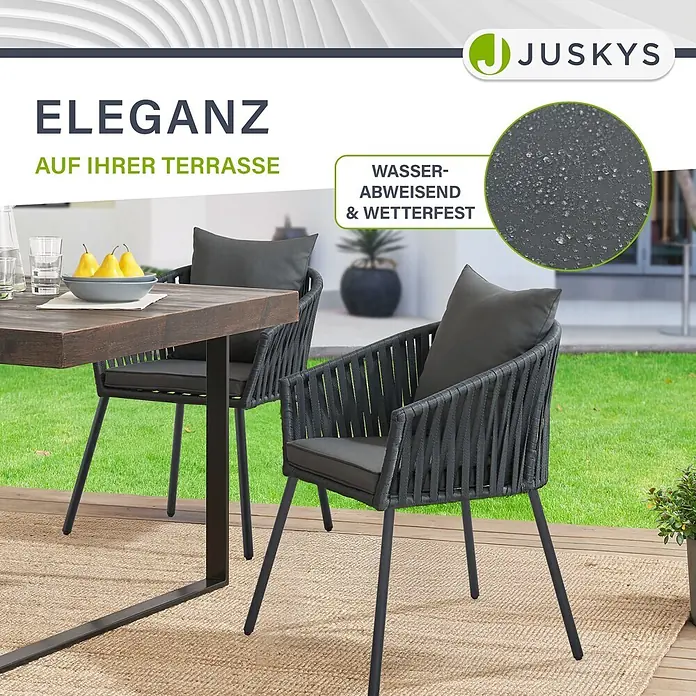 Juskys Gartenstuhl-Set Rope - 2 Stk., Rope, Grau, B x T x H: 58 x 58 x 80 cm - Dunkelgraue Flechtstühle mit Kissen und Holztisch auf der Terrasse, wasserabweisend und wetterfest dargestellt.