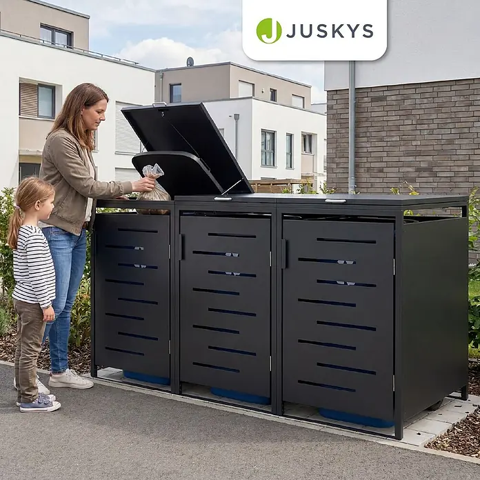 Juskys Mülltonnenbox Arel - 204 x 80 cm, Metall, Anthrazit, Geeignet für Anzahl Mülltonnen: 3 Stk. - Dunkelgraue Metall-Mülltonnenbox mit drei Fächern, im Außenbereich von Frau und Kind genutzt.