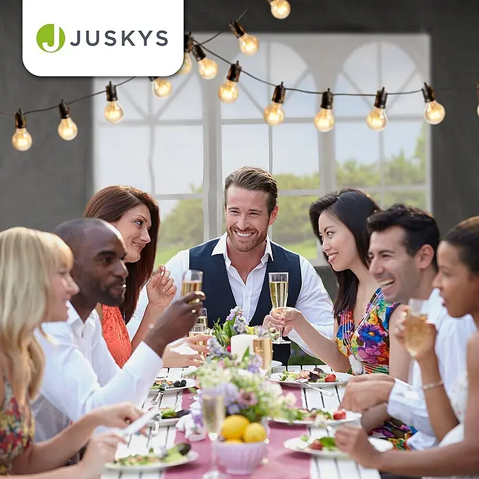 Juskys Partyzelt Gartenzelt - B x T: 300 x 600 cm, Farbe Dach: grau - JUSKYS Lichterkette mit warmen Glühbirnen, die eine festliche Atmosphäre für eine Zusammenkunft im Freien schafft.