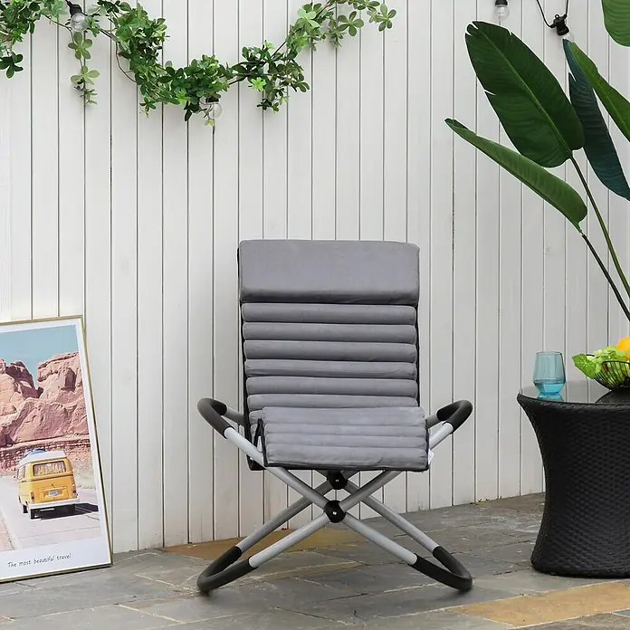 Outsunny Garten-Schaukelstuhl - 1 Stk., Metall, Texteline, Kunstleder, Schaumstoff, Schwarz, B x T x H: 74 x 145 x 86 cm - Grauer gepolsterter Klappstuhl mit silber-schwarzem Gestell auf einer Terrasse.