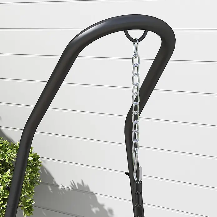 Outsunny Hängesesselgestell - L x B x H: 133 x 116 x 230 cm, Metall - Geschwungener schwarzer Metallrahmen mit silberner Kette, zum Aufhängen.