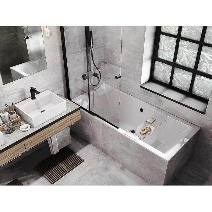 Bad Land Badewanne QUADRO SLIM Acryl-Eckwanne 170 x 75 cm Weiß - Sanitäracryl, Weiß - Modernes Bad mit weißer Badewanne, Duschwand aus Glas mit schwarzem Rahmen und Holzwaschtisch mit weißem, rechteckigem Waschbecken.