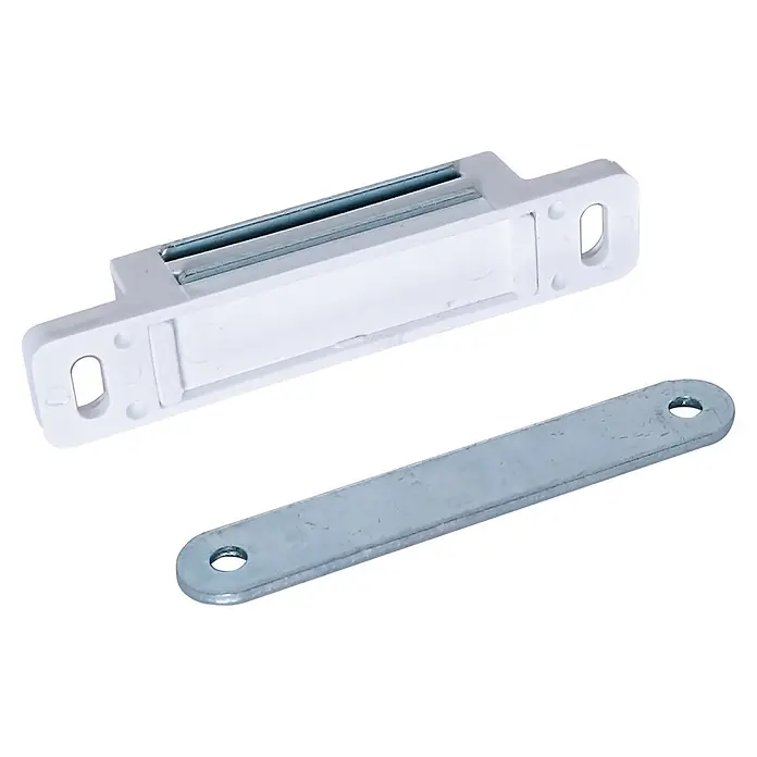 M.Pascual Cierre magnético - Fuerza de adherencia: 12 kg, Blanco - Retén magnético de plástico blanco con una placa de golpe de metal plateada.