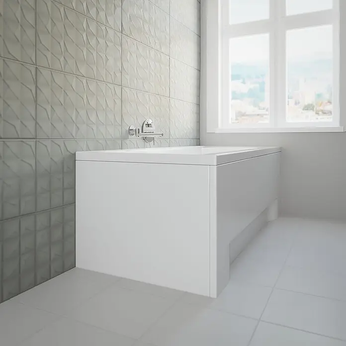 Bad Land Badewanne INES Acryl-Eckwanne 170 x 75 cm Weiß - 170 x 75 cm, Sanitäracryl, Weiß - Weiße rechteckige Badewanne mit Chromarmatur in einem modernen Badezimmer mit strukturierten grauen Wandfliesen.