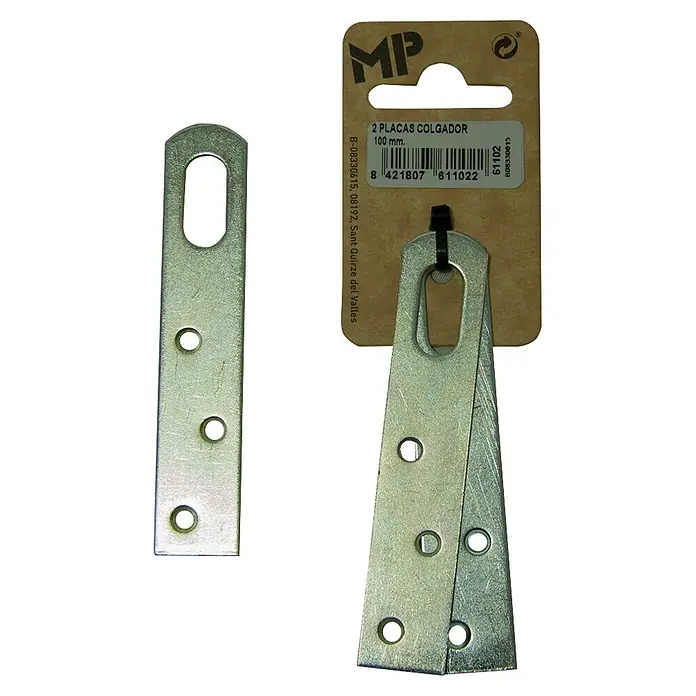 M.Pascual Placa de montaje - Largo: 100 mm, Zincado, 2 ud. - Dos placas colgador de metal plateado de 100 mm se muestran en un embalaje de cartón marrón, con una placa idéntica adicional expuesta suelta.