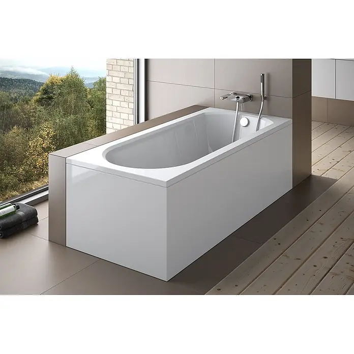Bad Land Badewanne INTRICA Acryl-Eckwanne 170 x 75 cm Weiß - Sanitäracryl, Weiß - Elegante weiße Rechteckbadewanne mit Chrom-Brausemischer in einem modernen Bad mit Natur-Ausblick.