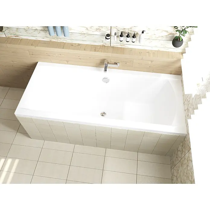 Bad Land Badewanne INES Acryl-Eckwanne 190 x 90 cm Weiß, inkl. Styroporverkleidung und Siphon - Sanitäracryl, Weiß - Weiße Einbauwanne mit Chromarmatur in einem gefliesten Badezimmer.