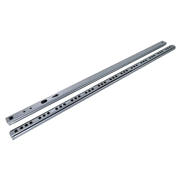 M.Pascual Guía para cajones - Longitud de instalación: 430 mm, Capacidad de carga: 10 kg, Extracción parcial, Montaje lateral - Dos guías metálicas plateadas para cajones, una con una fila de orificios de montaje, mostradas en ángulo.