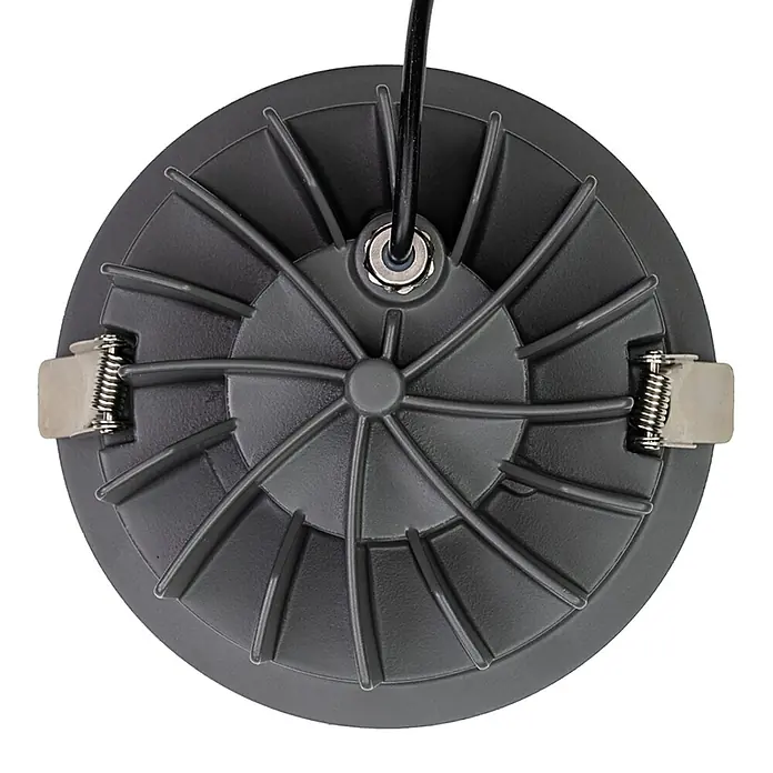 Luxula LED-Gartenstrahler - 24 W, 1.750 lm, IP65 - Rückseite einer dunkelgrauen runden Einbauleuchte mit geripptem Radialmuster, mittiger Kabeleinführung und zwei Federklammern.