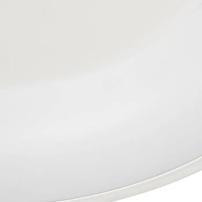 Lucande Deckenleuchte Samvel - L x B x H: 38,4 x 38,4 x 8,6 cm, weiß / opal - Detail einer glatten, weißen, gekrümmten Produktoberfläche mit sauberer Kante.