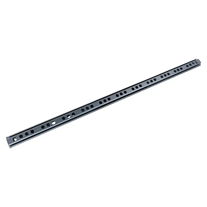 M.Pascual Guía para cajones - Longitud de instalación: 380 mm, Capacidad de carga: 10 kg, Extracción parcial, Montaje lateral - Perfil metálico plateado con agujeros para montaje, a menudo utilizado en guías de cajones o estanterías.