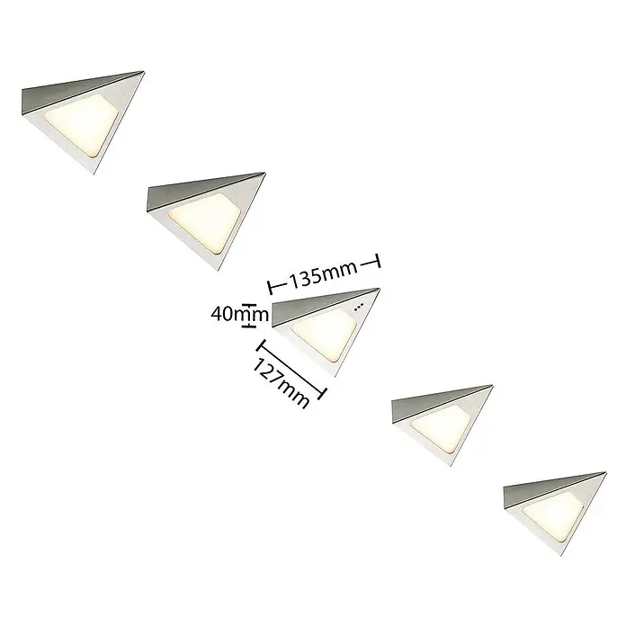 Prios LED-Unterbauleuchte Odia - L x B x H: 13,5 x 12,75 x 4 cm - Fünf silberne, dreieckige LED-Leuchten mit weißen Diffusoren. Abmessungen sichtbar, z.B. 135x40mm.