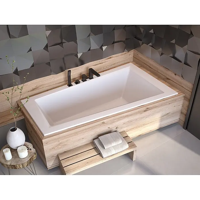 Bad Land Eckbadewanne INTIMA SLIM Acryl-Eckwanne 150 x 85 cm rechts Weiß - L x B: 150 x 85 cm, Sanitäracryl, Weiß - Moderne weiße Einbauwanne mit Holzverkleidung und schwarzen Armaturen.