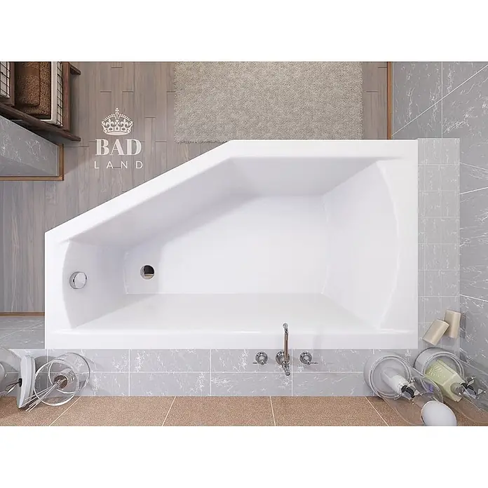 Bad Land Eckbadewanne SELENA Acryl-Eckwanne 160 x 90 cm links Weiß, inkl. Acrylschürze - Sanitäracryl, Weiß - Weiße asymmetrische Badewanne mit schräger Rückenlehne, integrierter Armatur und Ablauf, im Badezimmer installiert.