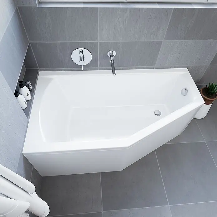 Bad Land Eckbadewanne SELENA Acryl-Eckwanne 160 x 90 cm links Weiß, inkl. Acrylschürze - Sanitäracryl, Weiß - Weiße Eckbadewanne mit integrierten Chromarmaturen in einem modernen Bad.