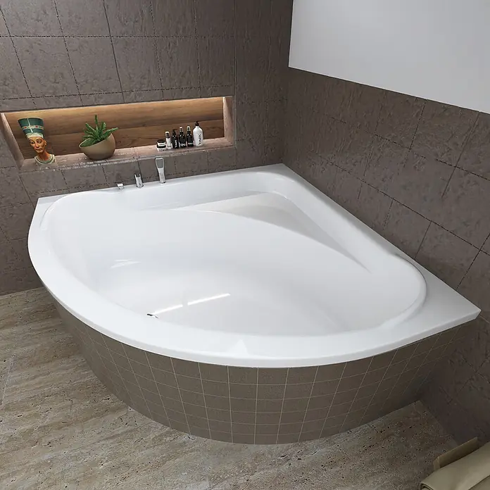Bad Land Eckbadewanne STANDARD Acryl-Eckwanne 140 x 140 cm Weiß, inkl. Styroporverkleidung - Sanitäracryl, Weiß - Weiße Eckbadewanne in einem modernen Badezimmer mit gefliesten Wänden.