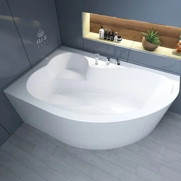 Bad Land Eckbadewanne MEGA Acryl-Eckwanne 160 x 105 cm links Weiß, inkl. Acrylschürze - Sanitäracryl, Weiß - Weiße Acryl-Eckbadewanne mit integriertem Sitz und Chromarmaturen in einer modernen Badesituation.