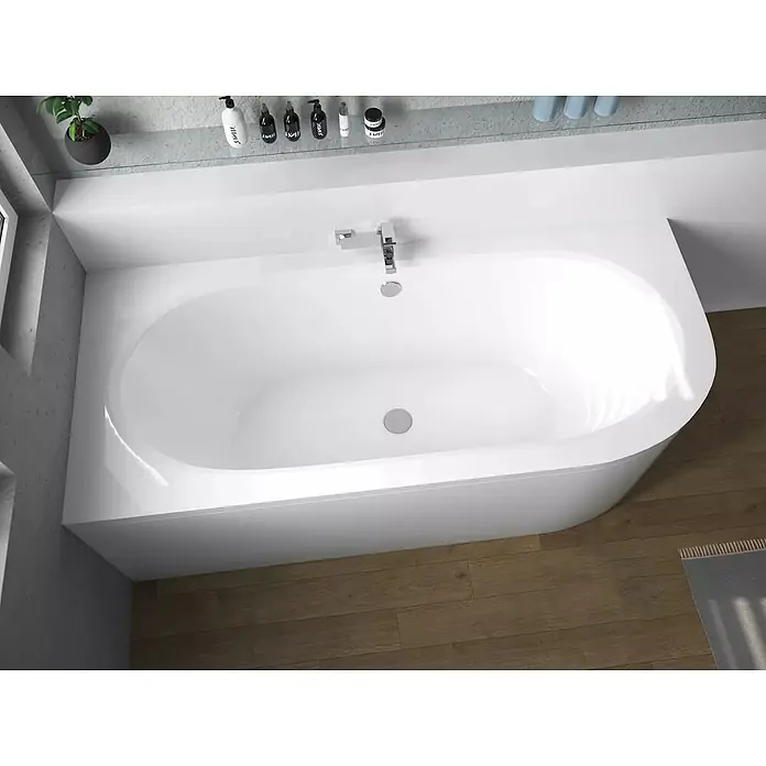 Bad Land Eckbadewanne AVITA Acryl-Eckwanne 180 x 80 cm links Weiß, inkl. Acrylschürze - Sanitäracryl, Weiß - Eine elegante weiße Eckbadewanne mit ovalem Innenraum, in einem modernen Badezimmer mit Holzfußboden und Glasablage installiert.